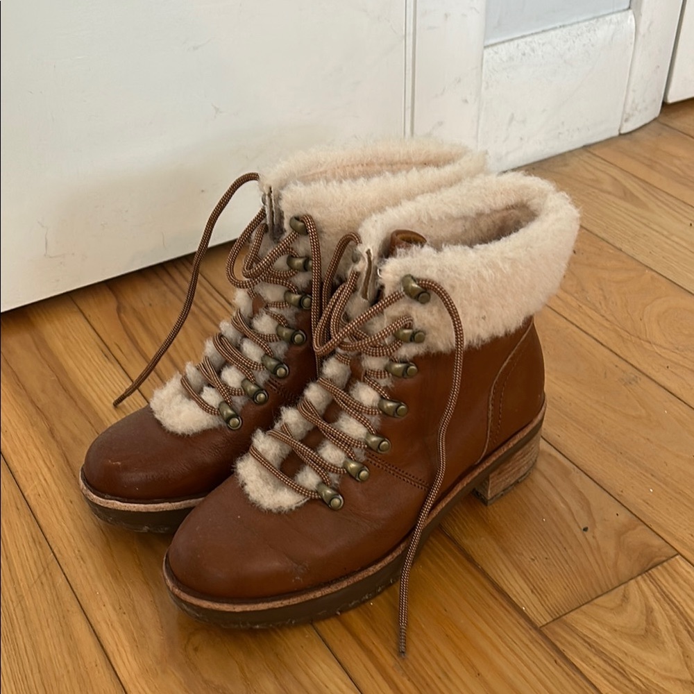 Kork-Ease Winslet shearling boots size 6.5